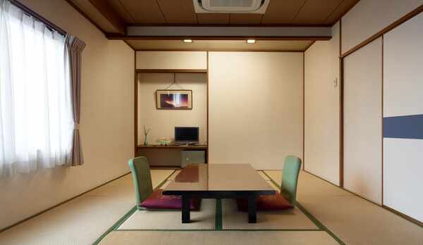 【和室　１０畳】