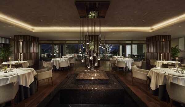 1階メインダイニング　Le Grand Lys（ル・グラン・リス）