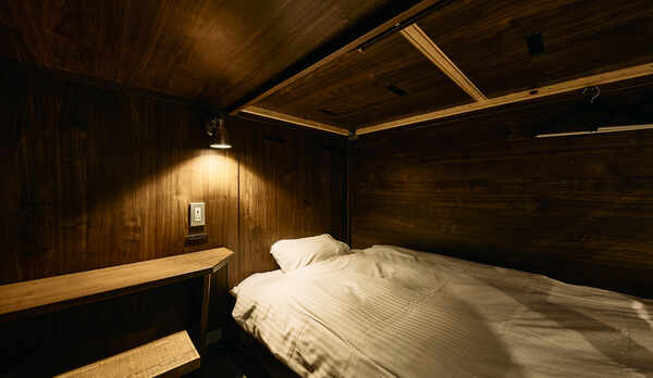 男女共用ドミトリー