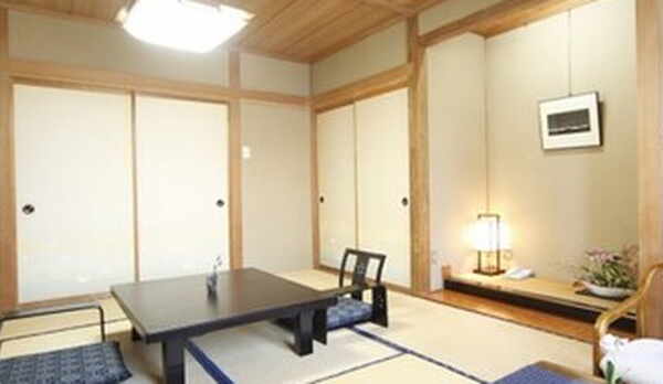 【禁煙】和室8畳【大町温泉郷口コミ評価No１】泉質料理自慢！