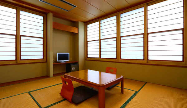 和室8畳のお部屋です。1名様から3名様までご利用いただけます