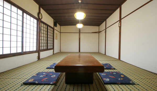 #和室16畳　家族団らんに最適な、落ち着きのある客室