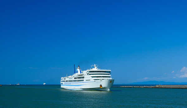 **特別天然記念物のトキに会いに行こう！佐渡金山や海の幸など魅力が満載の佐渡ヶ島へ♪