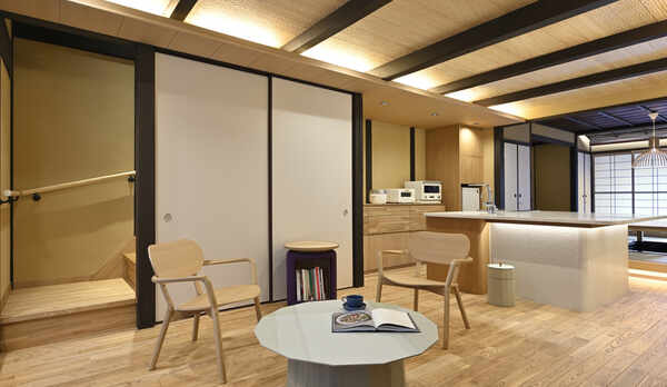 1階 カフェスペース＆キッチン