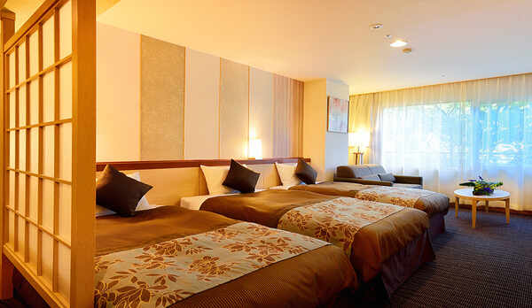 デラックストリプルルーム(約32〜35平米)