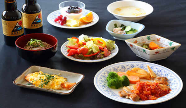 女将が作る和洋折衷の家庭料理がメインです。※メニュー一例