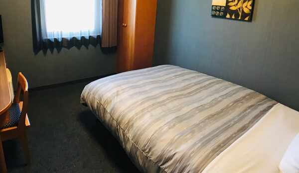 コンフォート シングル 12.5㎡ ベッドサイズ140&times;200