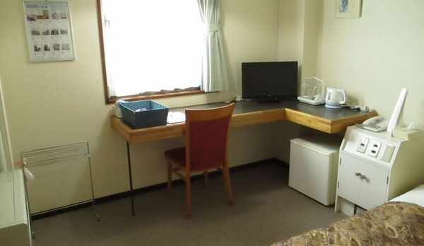 シングルルームデスク