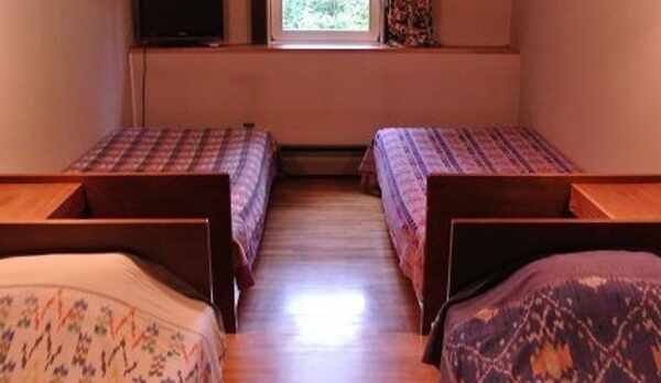 【4人部屋】窓から見える景色はとても綺麗です♪