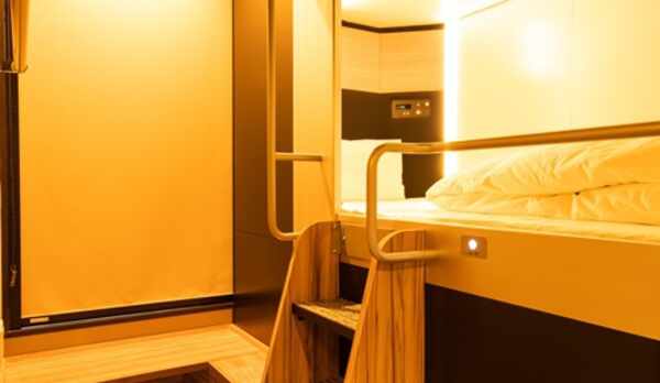 キャビン《上段》