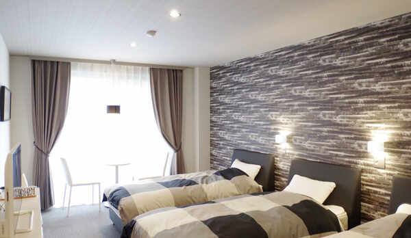 トリプル　禁煙　23平米