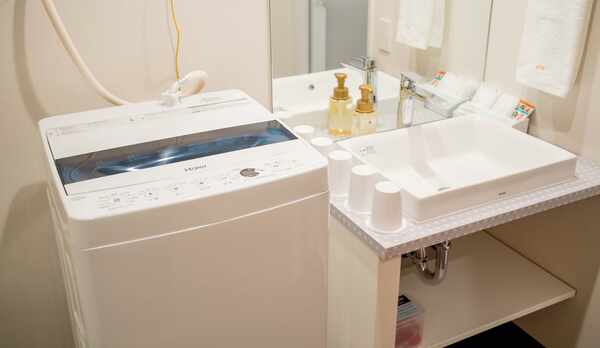 【ダブル1台、シングル2台、ソファベッド１台】５名定員