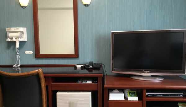 シングルルームデスク