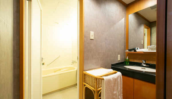 和室　お風呂場・洗面所