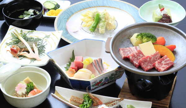 御料理一例・控えめ会席