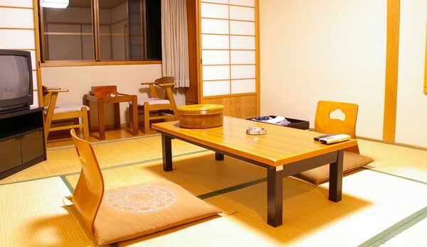 *和室