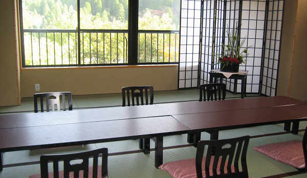 母屋２階食事処
