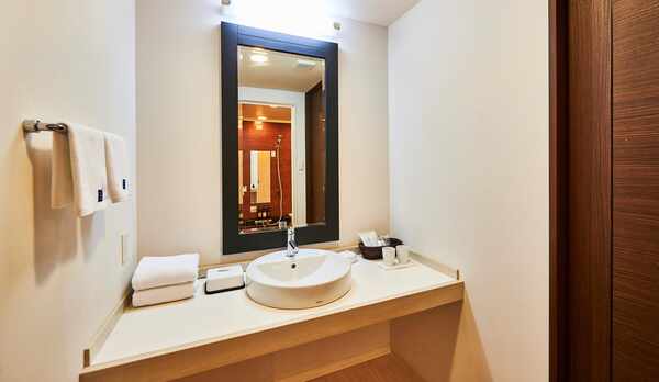 【タワー館/スタンダードツイン】バス・トイレはセパレートタイプです。