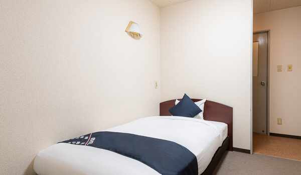 【喫煙】シングルルーム（バス・トイレなし）