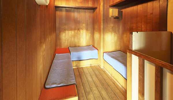 【大浴場／夢湯】サウナも完備。安眠効果もあるのでぜひご利用くださいませ。