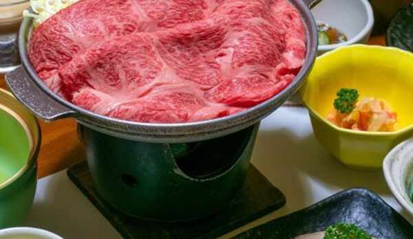 ★上州牛のすき焼きのお夕食（一例）