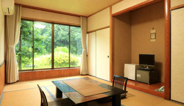 ◎【お部屋】和室9畳・庭側