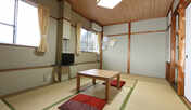 ★カップルやご夫婦に丁度いい広さのお任せ小和室