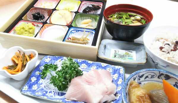 お正月無料朝食一例