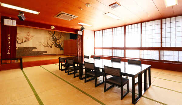 広間