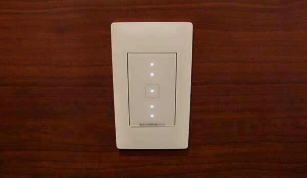 ベッドの調光パネル