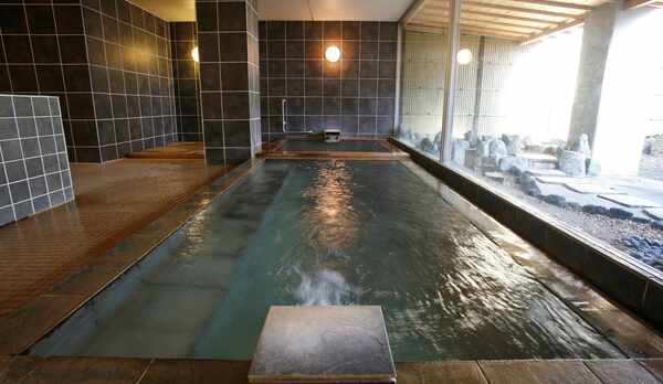 【女性に嬉しい美肌の湯／内湯】