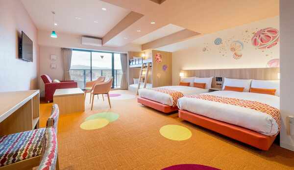 【2段ベッド1台、セミダブル２台、ソファベッド１台】毬