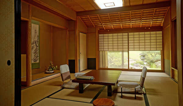 【楓の間】源泉掛け流し部屋風呂付き特別室