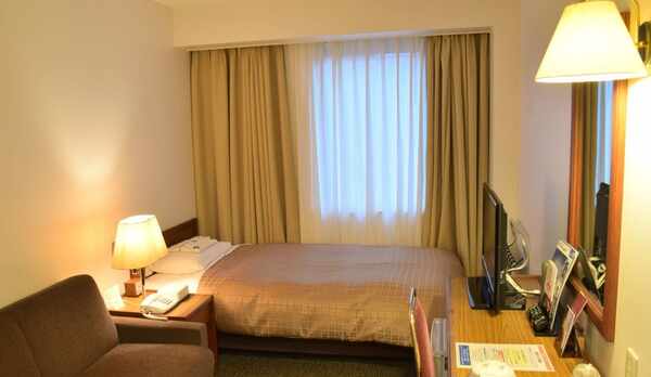 ★スタンダードシングル＆ソファー付