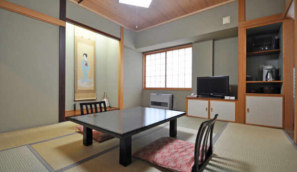 【客室：和室8畳】1〜3名様用の落ち着いた雰囲気の和室です。