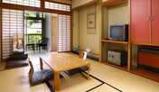 一人旅にもおすすめ　8畳和室一例