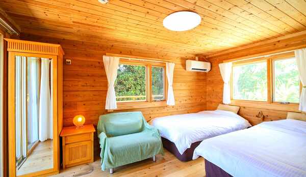 ・＜ベッドルーム＞窓を開けて石垣の風を感じながらリラックス♪