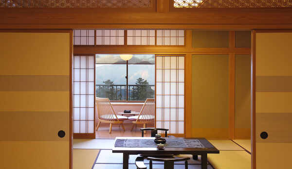 別館鶴の居　めじろ