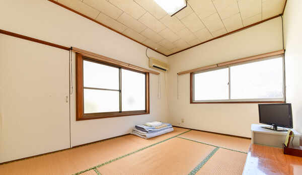 *【和室6畳】民宿らしくシンプルな和室。畳のお部屋でごゆっくりとお寛ぎ下さい。