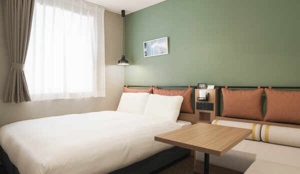 2025年11月5日開業【クイーンエコノミー】ベッド幅160cm◆サータブランドベッド◆広さ17平米