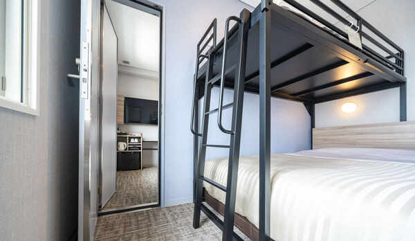 2部屋を中の扉で行き来できるお部屋です