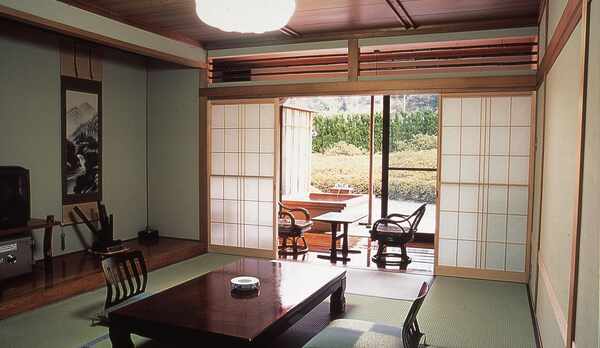 露天風呂付客室　2