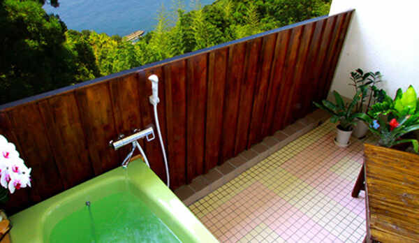 客室露天風呂　一例