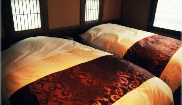 新館離れ・寝室