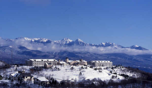 【プロミネント車山高原全景（冬）】
