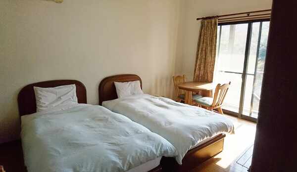 客室（テラス付きツインルーム）