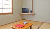 *【和室6畳】こじんまりとしていますが、のんびりお寛ぎいただけます。
