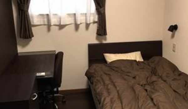 セミダブルベッドルーム２