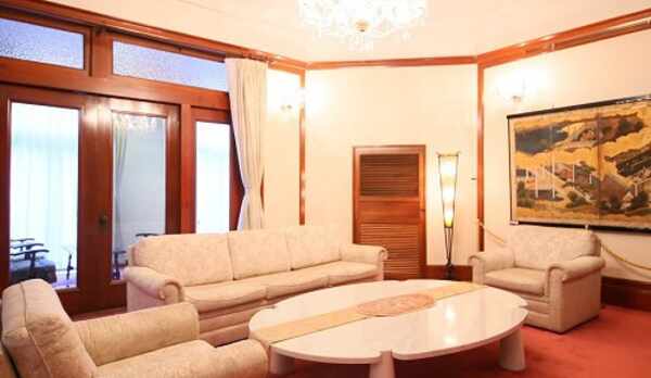 ◆迎賓館 有形文化財に登録されております。