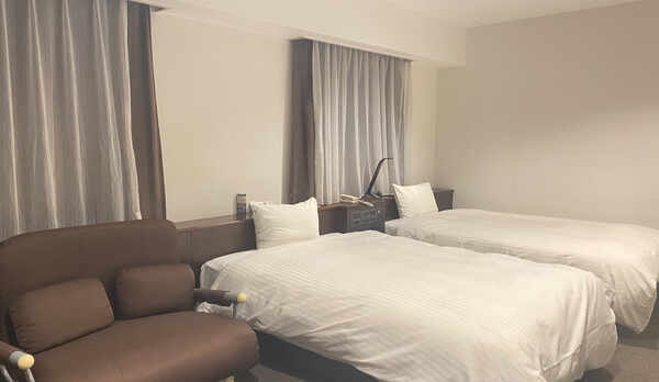 ツインルーム☆幅120cmベッド2台☆広さ26㎡